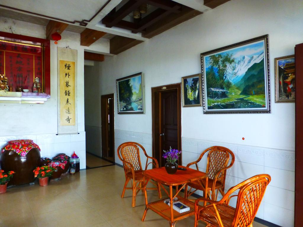 Yangshuo Moon Resort Hotel Guilin Luaran gambar